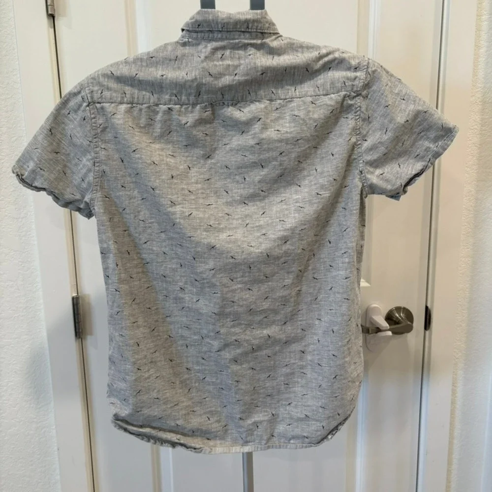 Cactus Man Ricky Singh Mens Small Gray Bird Print Short Sleeve Button Down Shirt